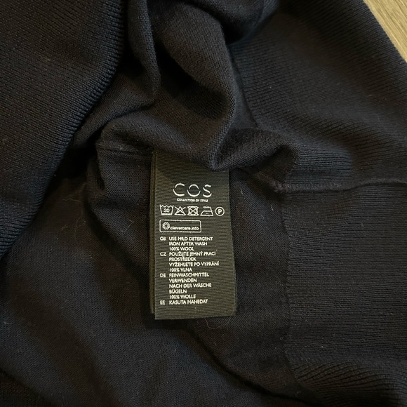 COS 100% Wool Navy Sweater - XS - Picture 6 of 6